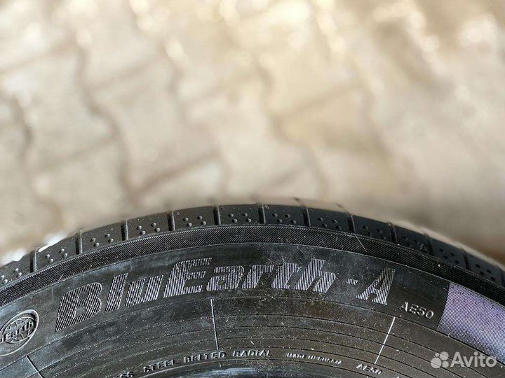 Yokohama BluEarth AE50 215/65 R17 99V