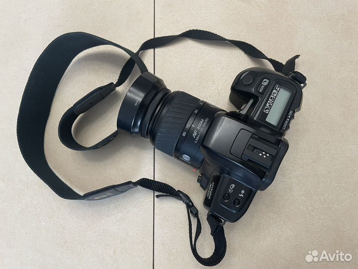 Плёночный фотоаппарат Minolta Dynax 303si