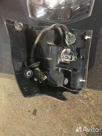 Фонарь задний правый Mitsubishi Outlander XL