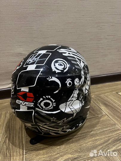 Мотокроссовый шлем