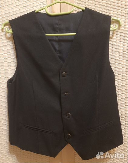 Жилетка для мальчика школьная 152