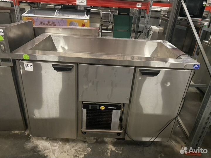 Холодильный стол