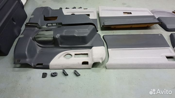 Обшивки карты салона Мерседес Вито 638