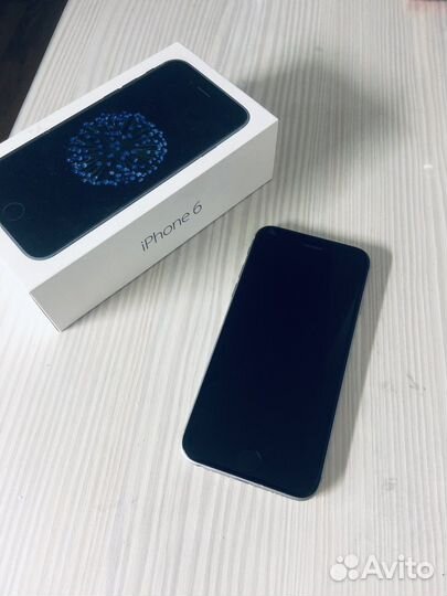 Телефон iPhone 6