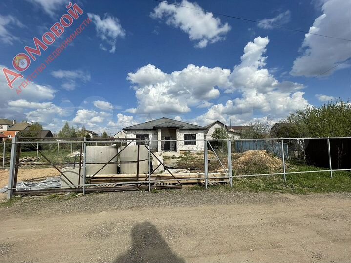 Дом 100 м² на участке 8 сот.