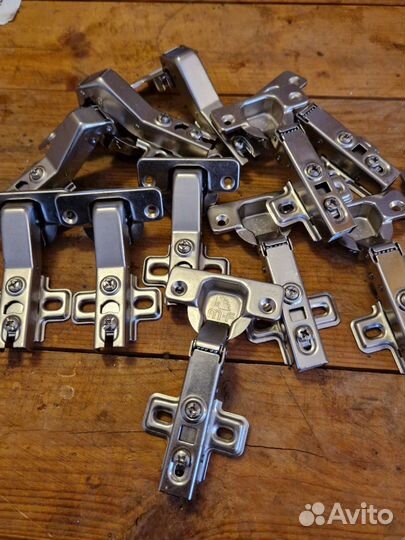 Петли широкого открывания с доводчиком