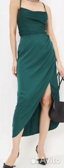 Вечернее платье с разрезом