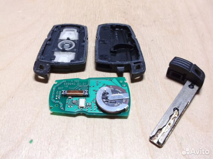 Бмв чип ключ (карта) 3 кнопки 