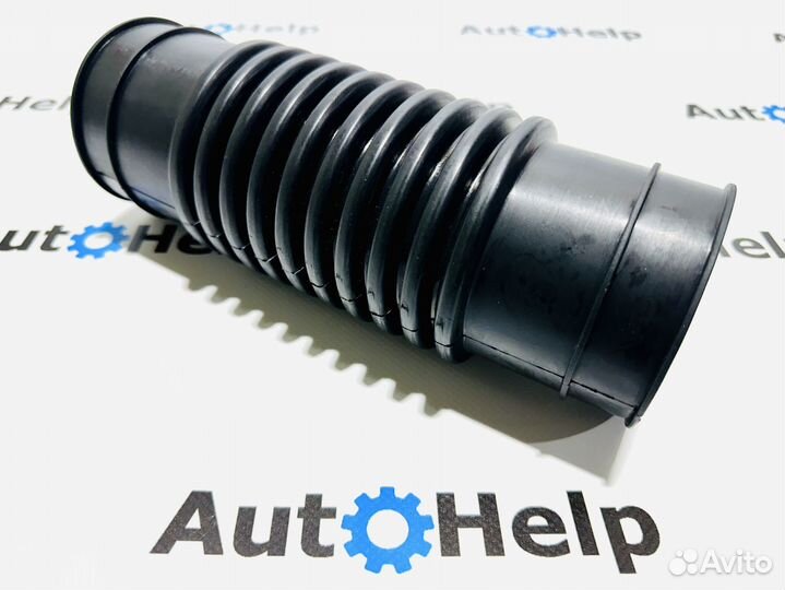 Патрубок воздушного фильтра Toyota 17881-67040