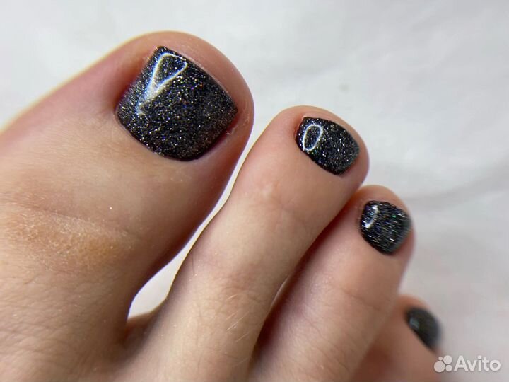 Маникюр и педикюр