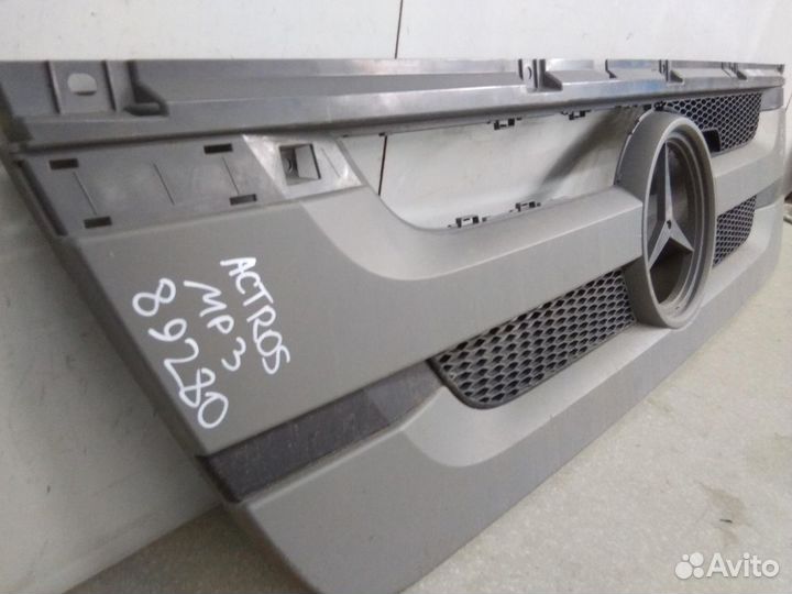 Решетка радиатора Mercedes Benz truck actros MP3 2