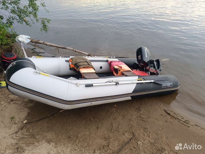 Лодка Хантер 345лка