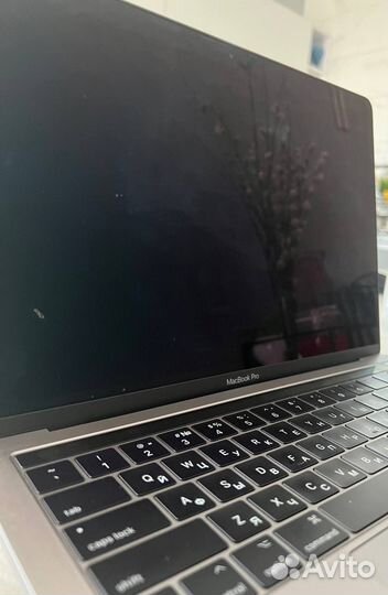 Apple MacBook pro 13 8gb 512gb