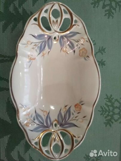 Блюдо фарфор