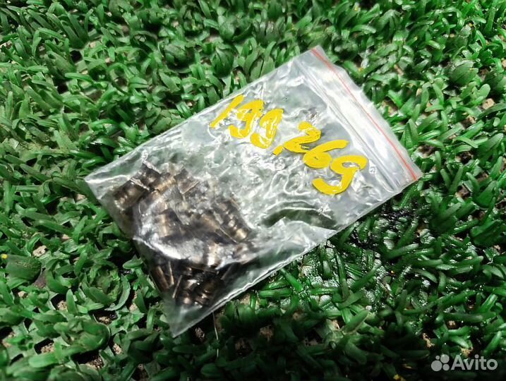 Сухарь клапана Nissan Pathfinder