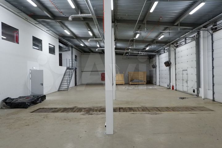 Производство, 2000 м²