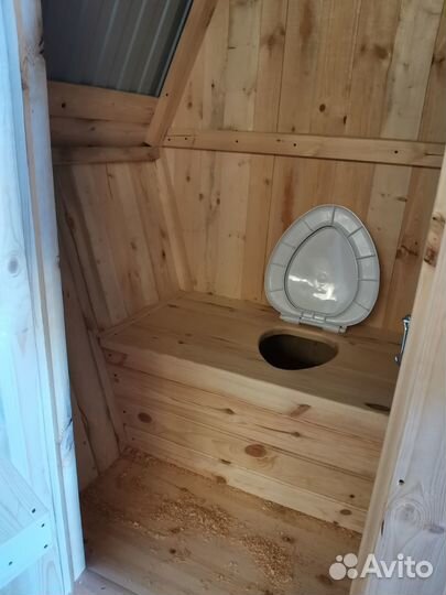 Туалет уличный классический