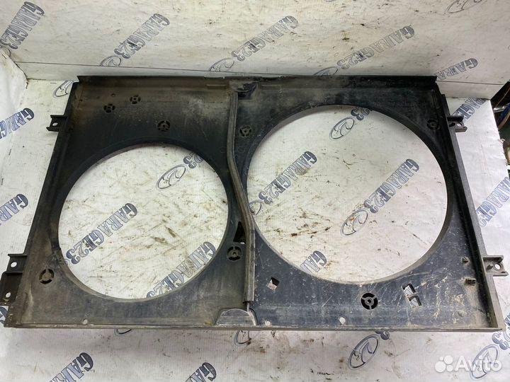 Рамка вентиляторов Volkswagen Golf 4