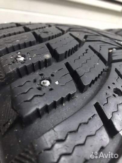 Michelin X-Ice North 3 215/55 R16