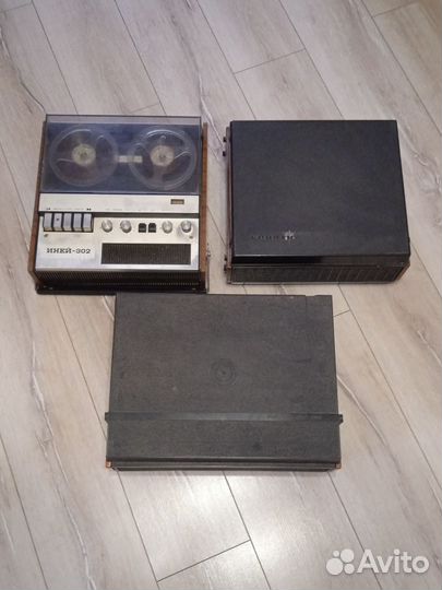 Магнитофоны катушечные Иней-302+Соната+Маяк-205