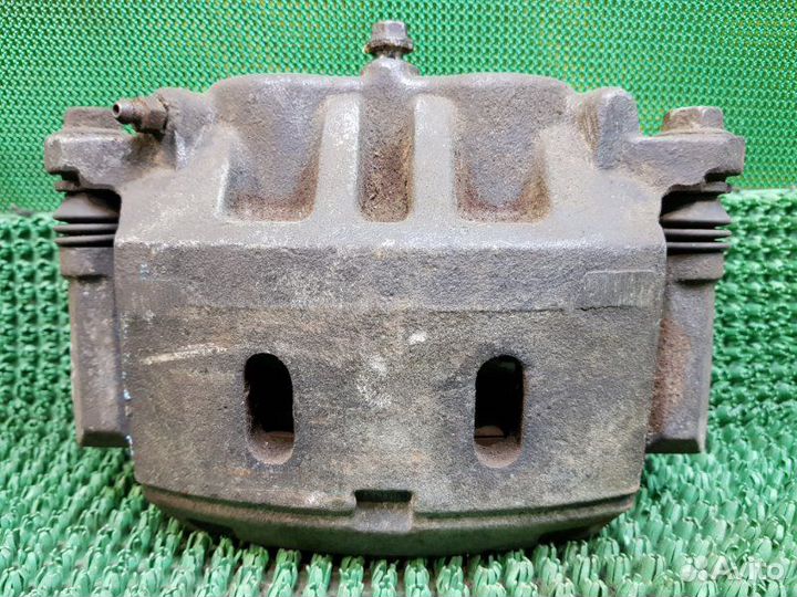 Суппорт передний левый Infiniti Qx56 JA60 VK56DE