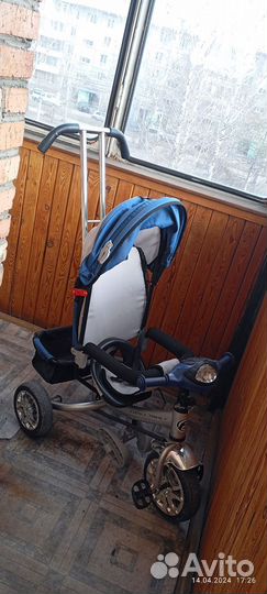 Трехколесный велосипед