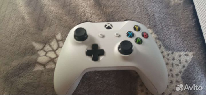 Xbox One s 1tb с играми