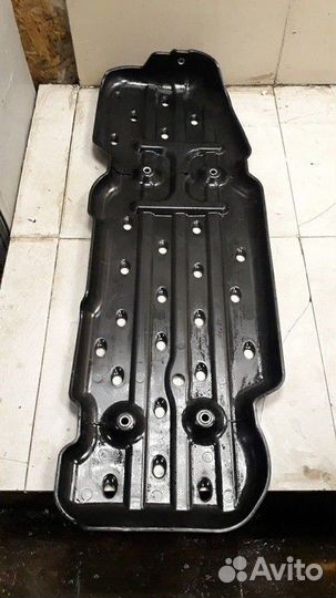 Защита топливного бака Toyota Hilux