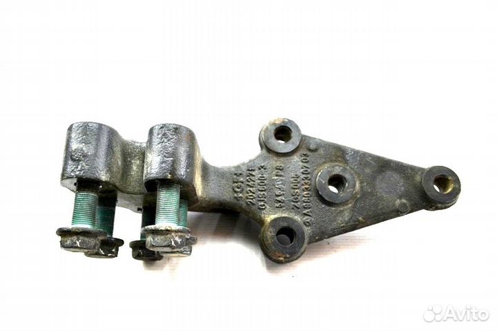 Кронштейн траверсы рамы mercedes-benz Actros MP4 2