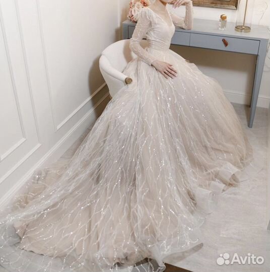 Свадебное платье 40