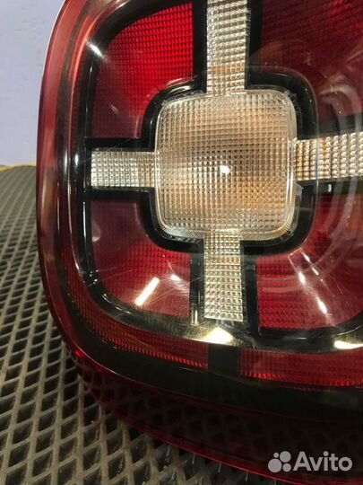 Фонарь левый задний левый Renault Duster 2