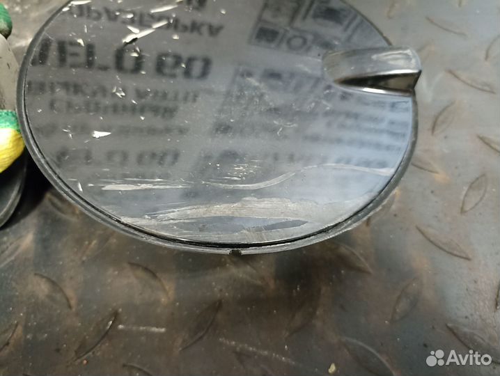 Лючок бензобака для Opel Antara