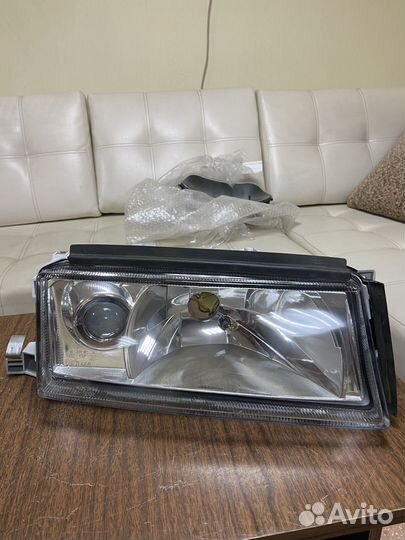 Фара правая Skoda Octavia A4 Tour дорестайлинг