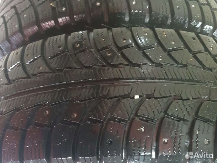 Gislaved Nord Frost 200 215/65 R16