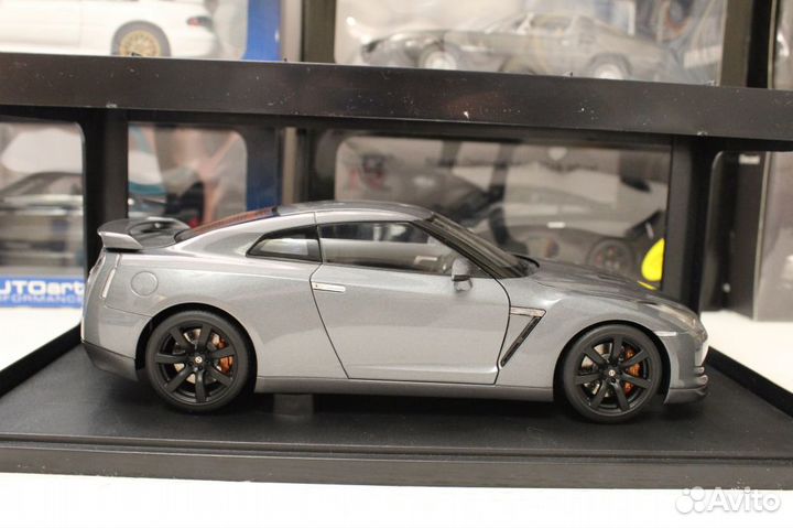 Nissan GT-R r35 Autoart 1/18 1:18