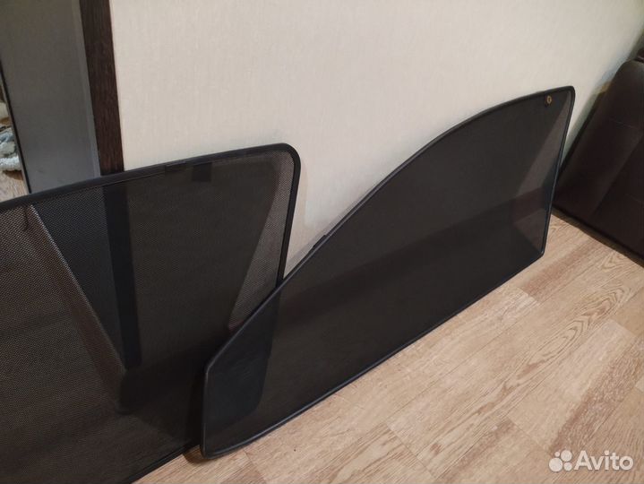 Сетки на окна автомобиля