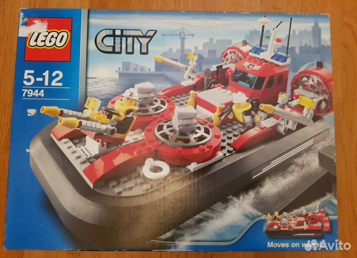 Lego City 7944 Пожарный катер на воздушной подушке