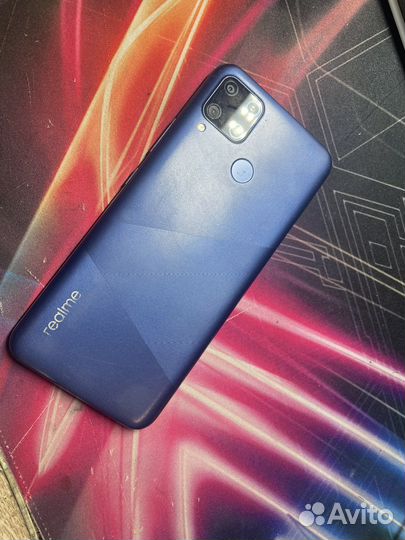 Телефон realme c15