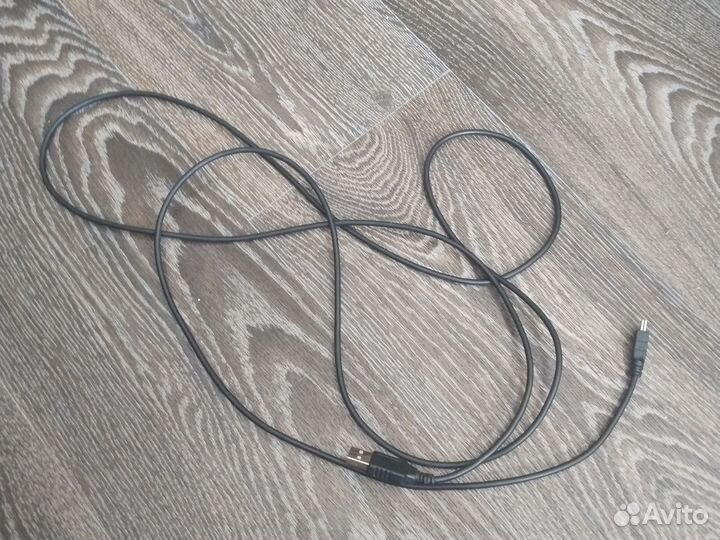 Зарядная станция для двух геймпадов xbox One