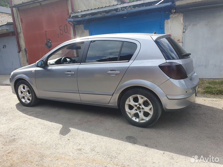 Opel Astra 1.8 AT, 2006, 300 000 км