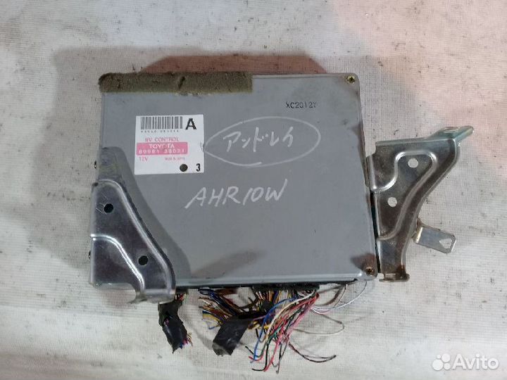 Блок управления гибридной установкой 89981-28021 Toyota Alphard AHR10