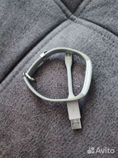 Фитнес браслет band