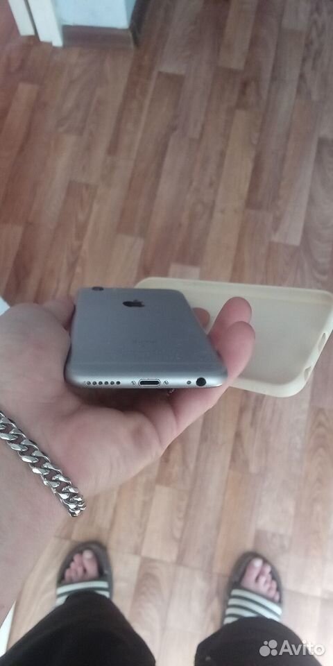 iPhone 6S, 64 ГБ