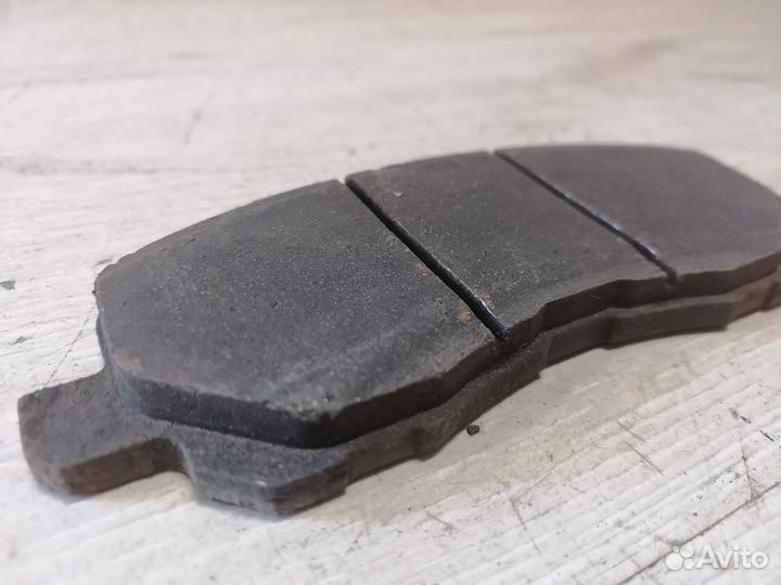 Колодки тормозные Mitsubishi Lancer 9 передние