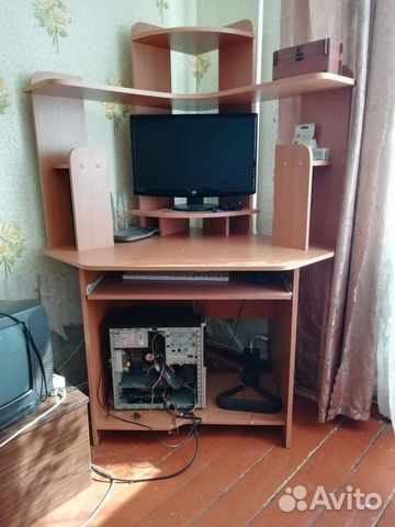 Компьютерный стол