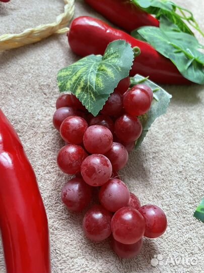 Искусственные овощи и фрукты для декора