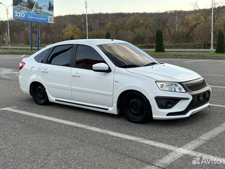 LADA Granta 1.6 МТ, 2014, 168 505 км