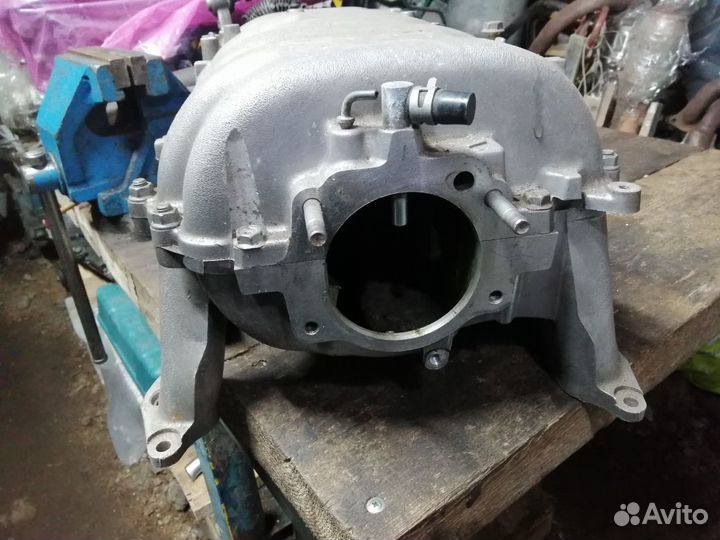 Впускной коллектор 2UZ-FE Toyota Land Cruiser 100