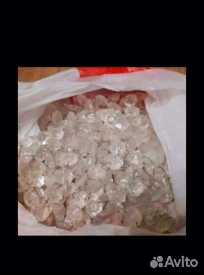 Отдам статуэтку кошку. висюльки хрусталь