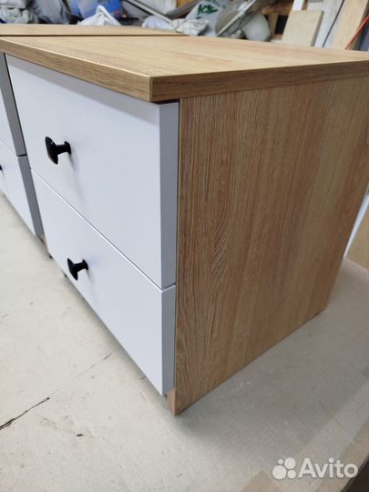 Тумба прикроватная